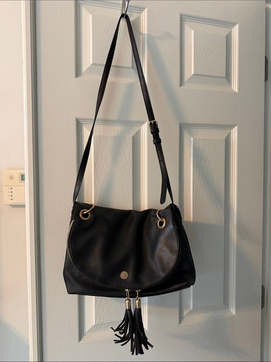 Handbags - Black Leather Tassel Shoulder Bag